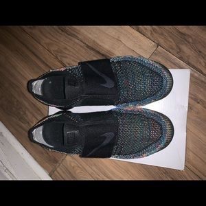 Vapor Max rainbow limited edition